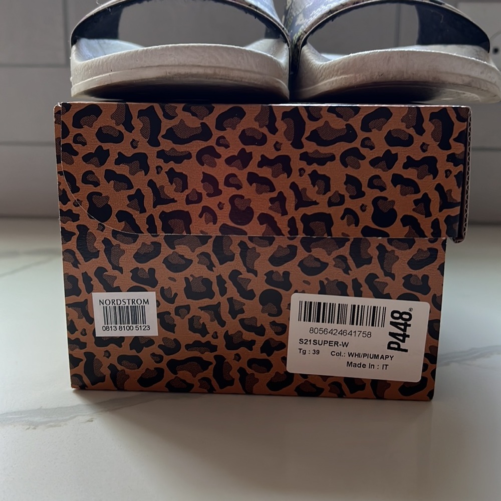 P448 Slides Size: 39 & Color: Whi/Pium Apy - image 2